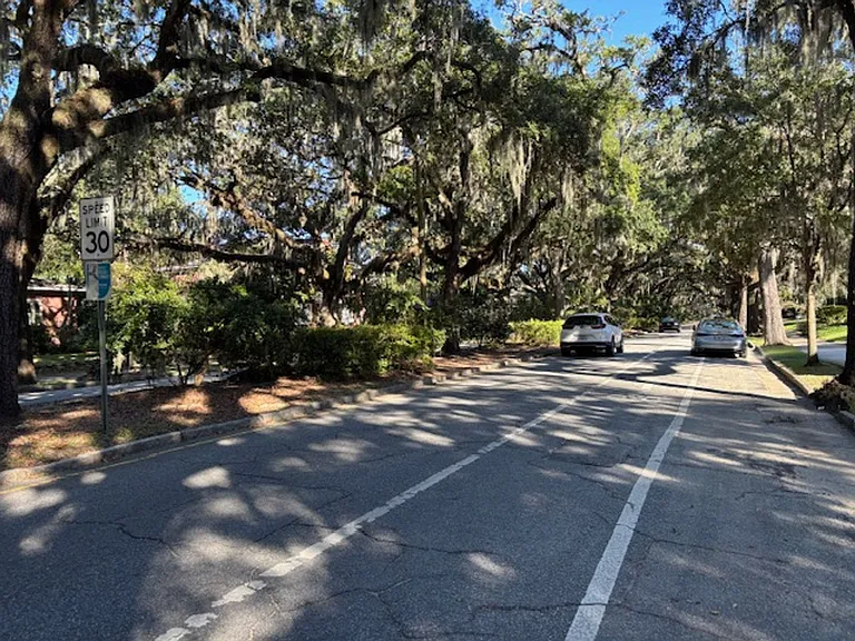 1 Washington Ave — Photo 18