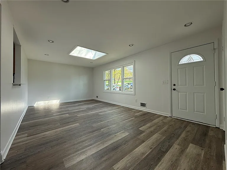 1656 Jefferson Rd — Photo 16