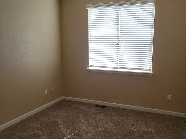7747 Mountain Laurel Dr — Photo 16