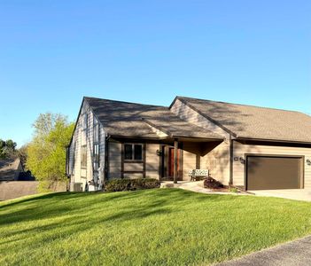 206 Shady Oak Ct, Janesville, WI, 53548