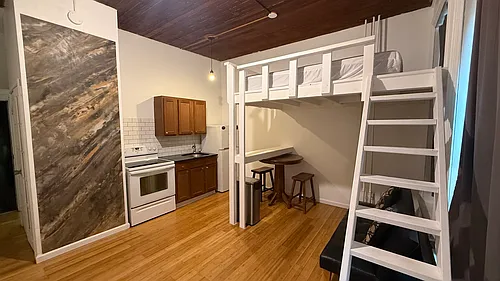 139 Washington St #203 Photo 1