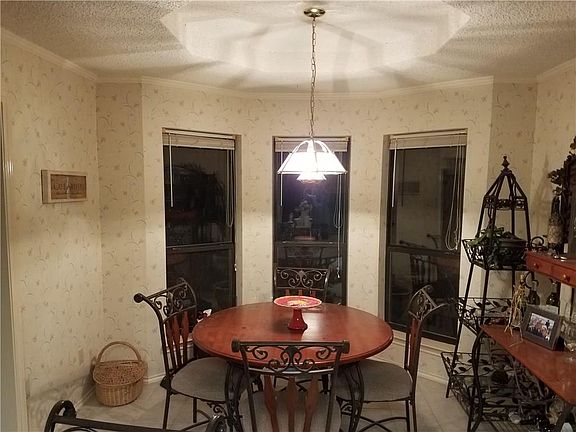 5th image of 8055 John Henry Dr