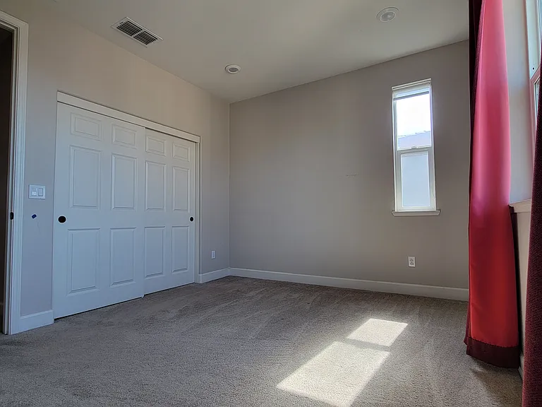 1098 California Cir — Photo 10