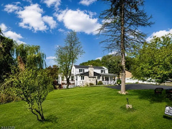 49 Hillcrest Dr, Liberty Twp., NJ 07838