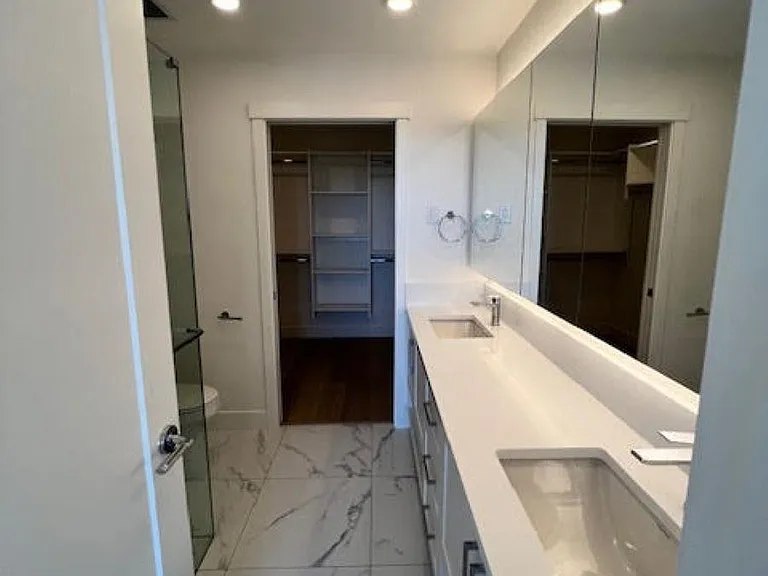 22633 Selkirk Ave #604 — Photo 9