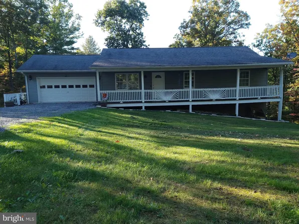 231 Hickory Ln, Augusta, WV 26704