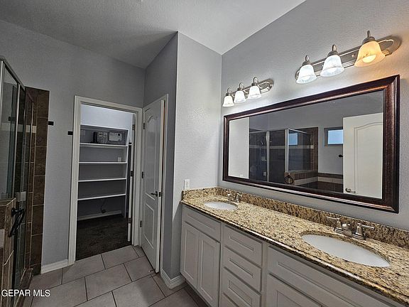 4th image of 14656 Alton Oaks Ave
