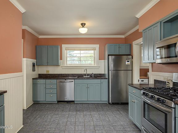 4th image of 1539 Green River Rd #2