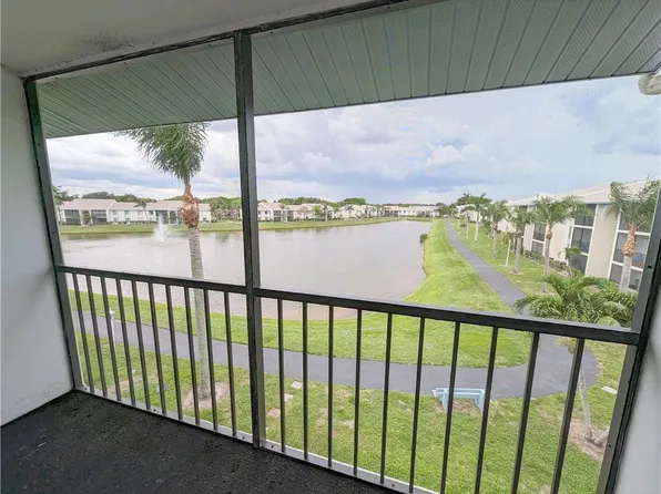 1109 Green Pine Boulevard #C3, West Palm Beach, FL 33409