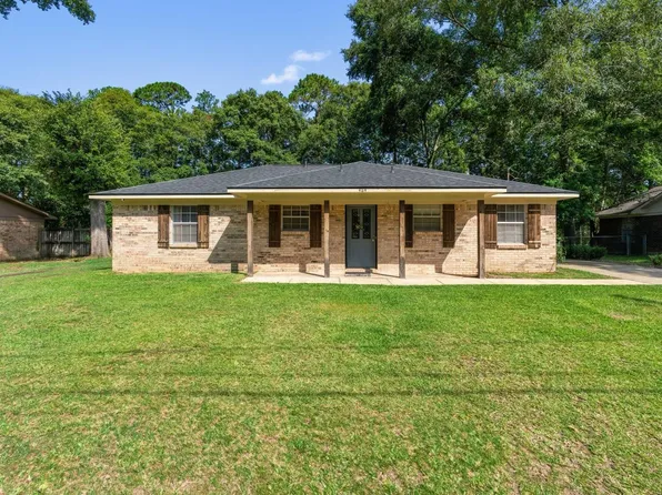 484 Scott Dr, Saraland, AL 36571