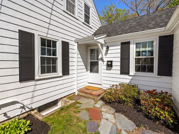 95 Homestead Ave, Weymouth, MA 02188
