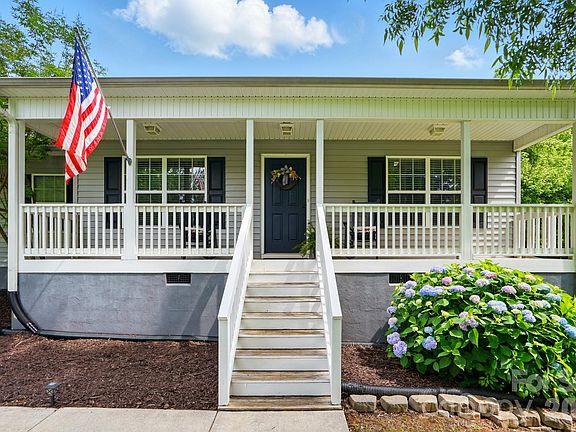 5th image of 1621 California Rd