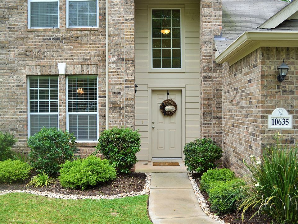 1st image of 10635 Forest Creek Dr