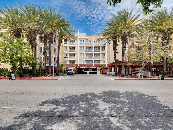 2nd image of 21301 Erwin St Unit 228
