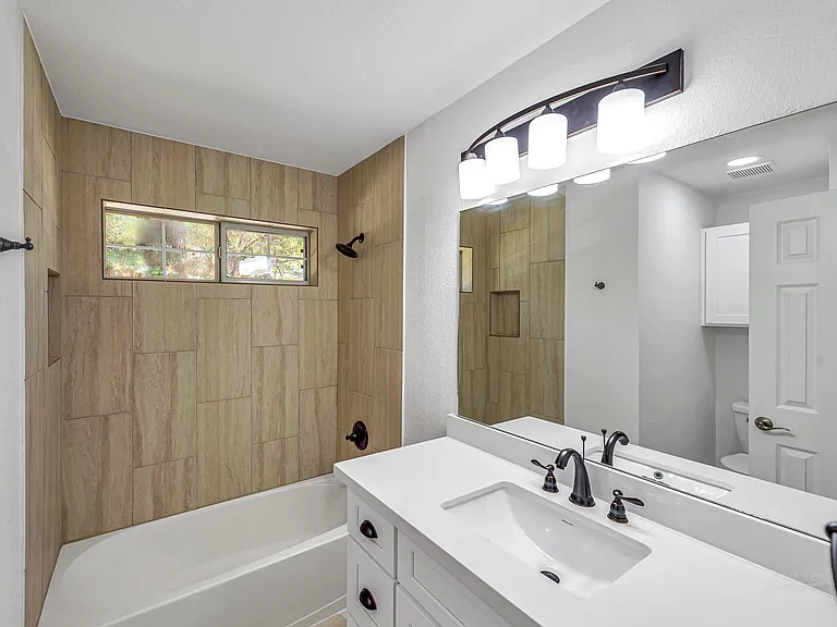 6 Old River Pl — Photo 13