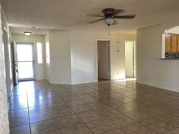 3rd image of 6264 E 40th Pl