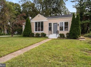 17 Ranoldo Ter, Cherry Hill, NJ 08034