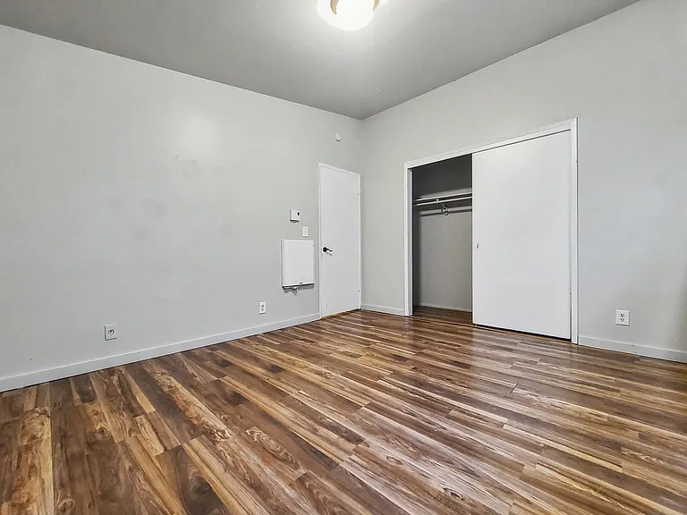 3213 21st Ave W — Photo 25