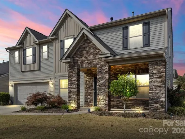 14706 Metaghan Ct, Charlotte, NC 28278