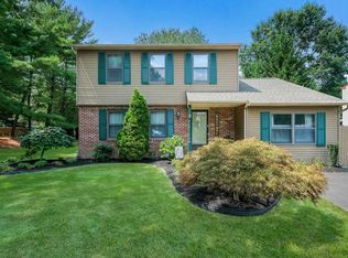 2 Wynmere Dr, Horsham, PA 19044