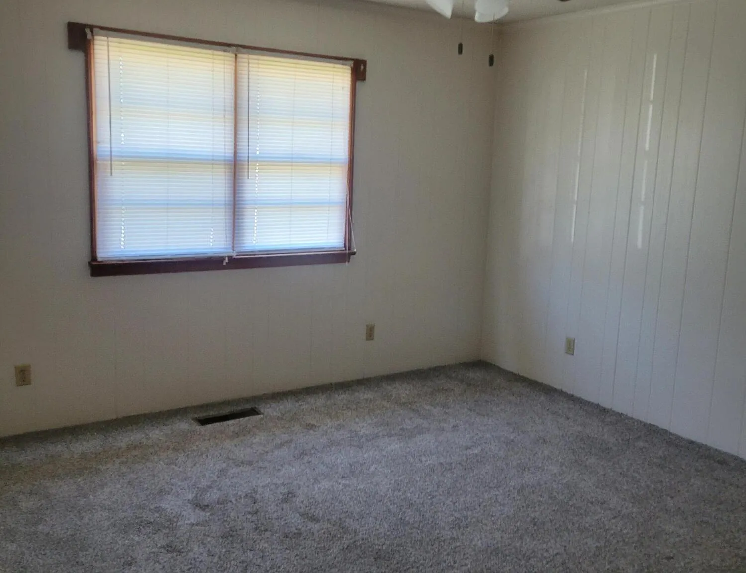 2 bed, 1.0 bath, $1,195 — Photo 4