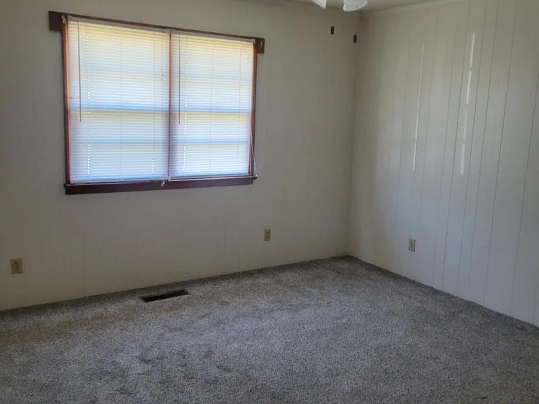1313 Lincoln St #B — Photo 4