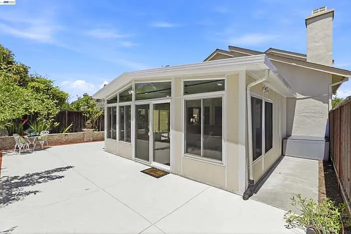 34561 Winslow Ter — Photo 24