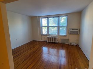 30-36 49th St #S2, Astoria, NY 11103