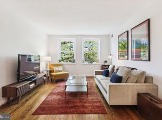 2868 S Abingdon St APT B1, Arlington, VA 22206
