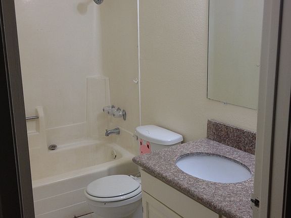 2nd image of 756 N Garfield Ave APT 105