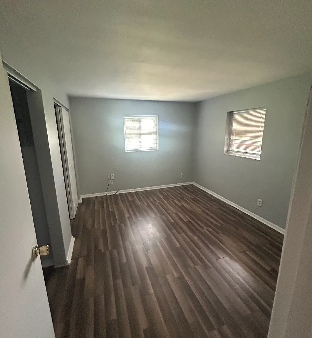708 Oxford Avenue - MQ Communities LLC - D — Photo 3