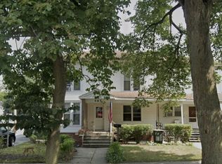 465 College Ave APT 1, Valparaiso, IN 46383