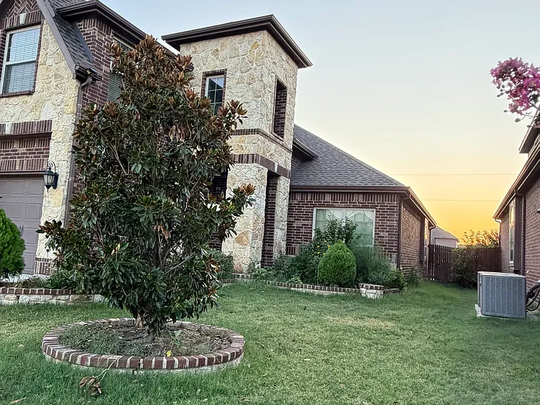 9309 Chuparosa Dr — Photo 2