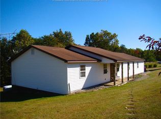 2726 Bowles Ridge Rd, Liberty, WV 25124