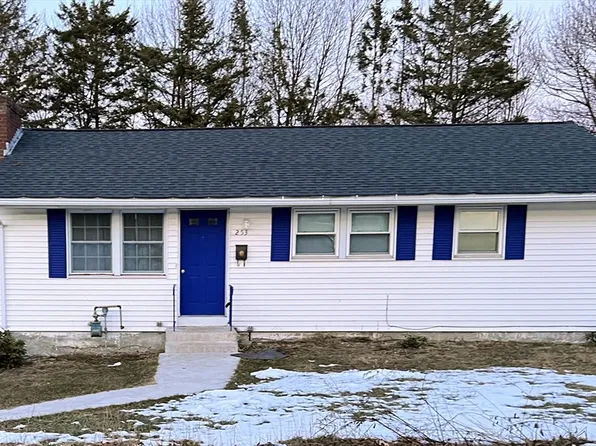 253 Saint Nicholas Ave, Worcester, MA 01606