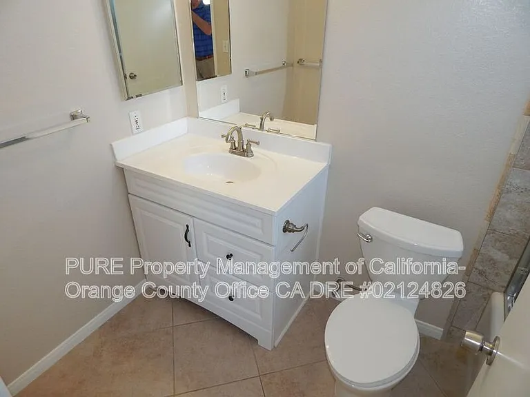 16972 Hoskins Ln #5 — Photo 7