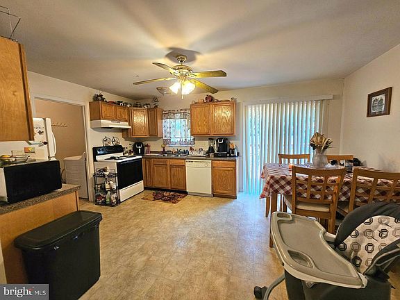 3rd image of 8339 Upper Hill Rd