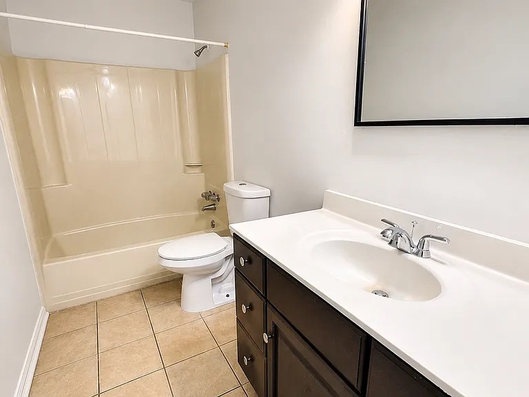 303 Rutherford Ave NW — Photo 14