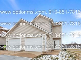 114 Cambridge Meadows Dr, Belton, MO 64012