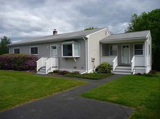 47 Carter Dr, Portsmouth, RI 02871