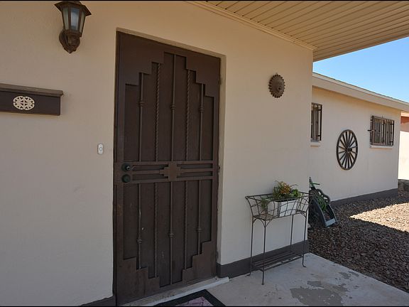 4th image of 5269 Pikes Peak Dr