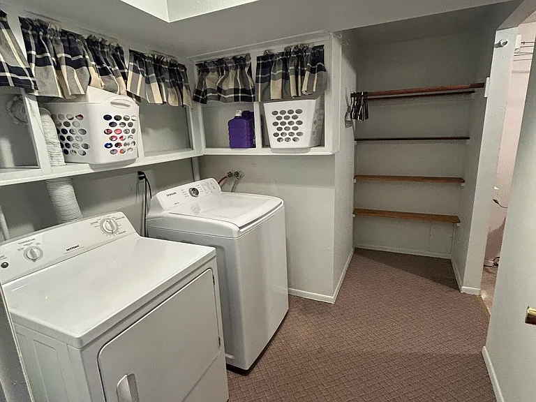 Laundry (Washer and Dryer Included