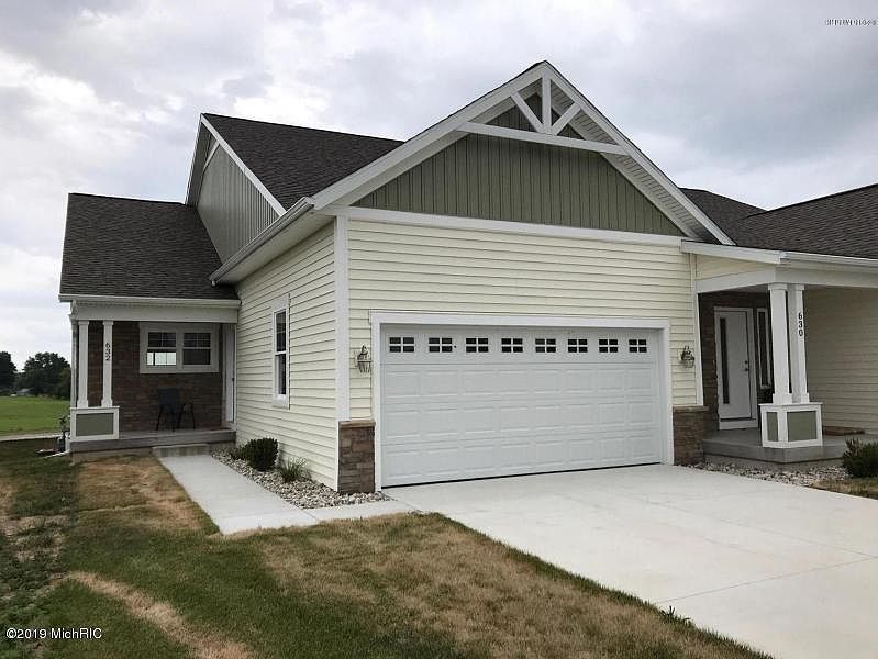 1st image of 632 Norway Ln #5
