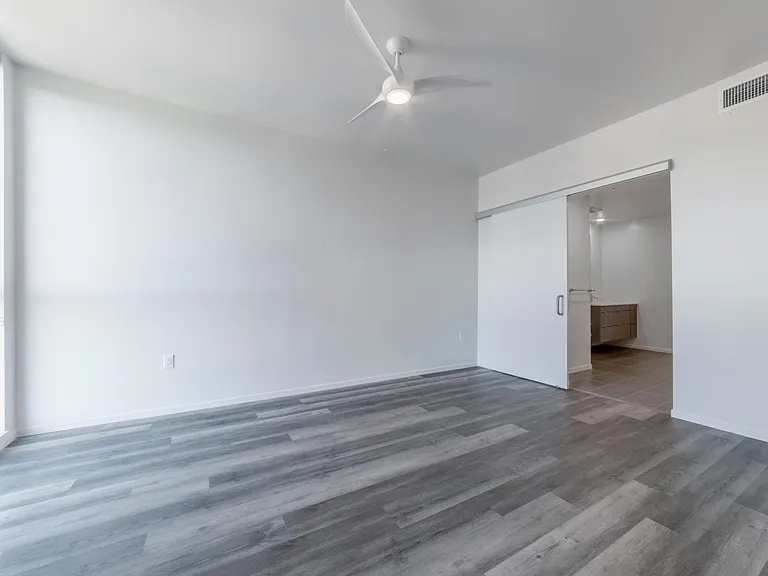 17 Central — Photo 14