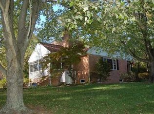 2100 Bambacus Rd, Richmond, VA 23229