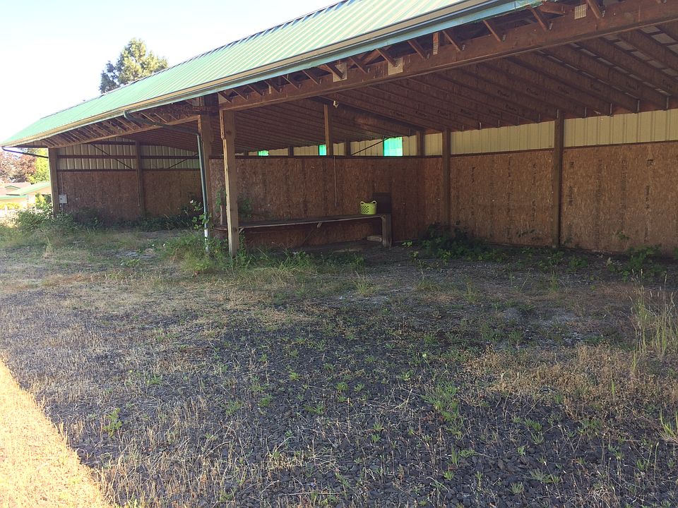 2nd image of 7246 NE Logsdon Rd