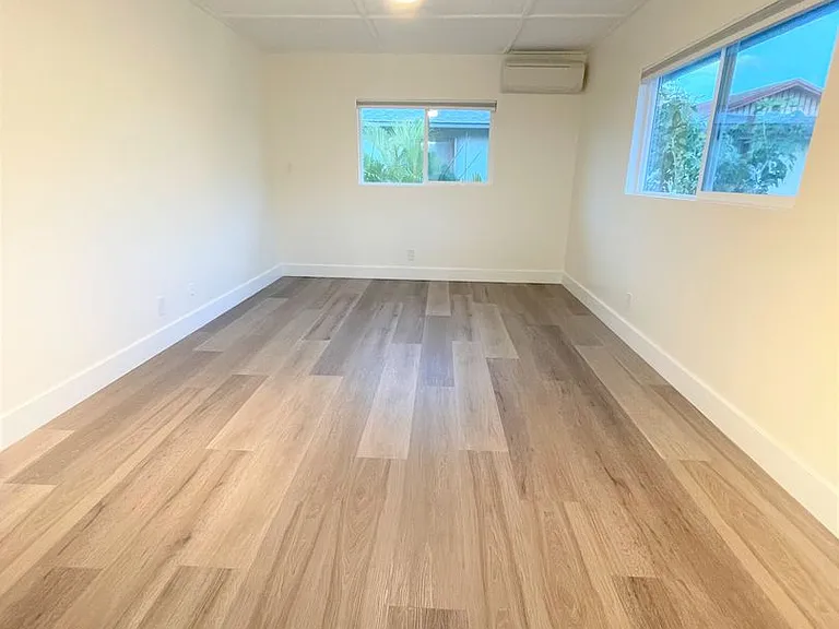3036 Monsarrat Ave — Photo 10