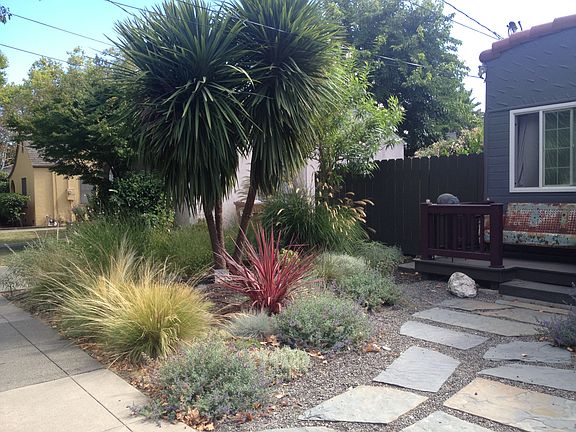 5th image of 1751 Brown St