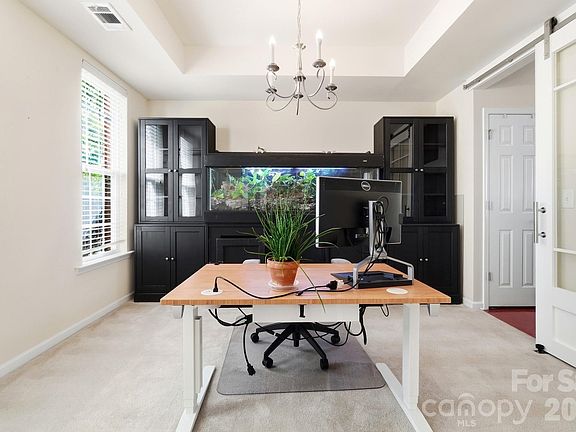 5th image of 324 Minitree Ln