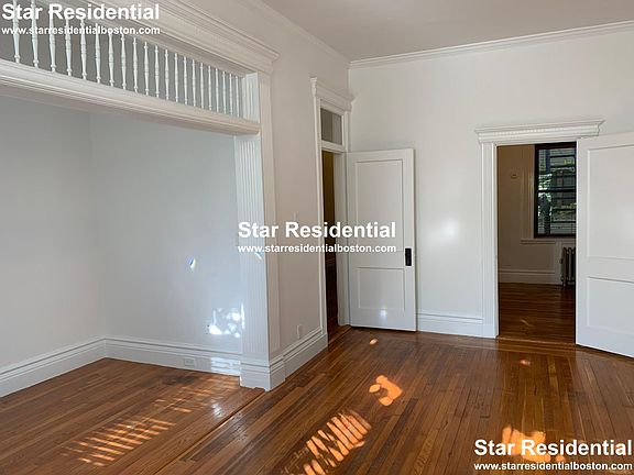 5th image of 1110 Boylston St #1109